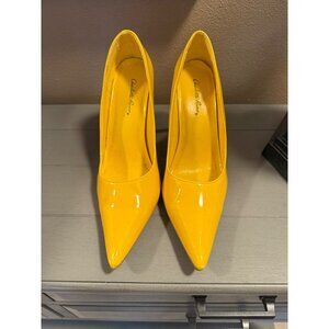 Charlotte Russe Pumps Yellow Patent Pointy Toe Womans 7